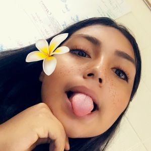 Meet your Posher, Lizbeth